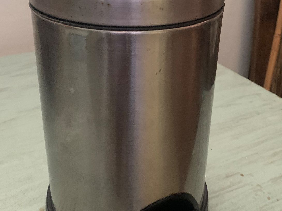 Cestini per rifiuti: Metall Abfall Eimer mit Tretpedal – Usato da Brugg AG venduto da Simone92 5