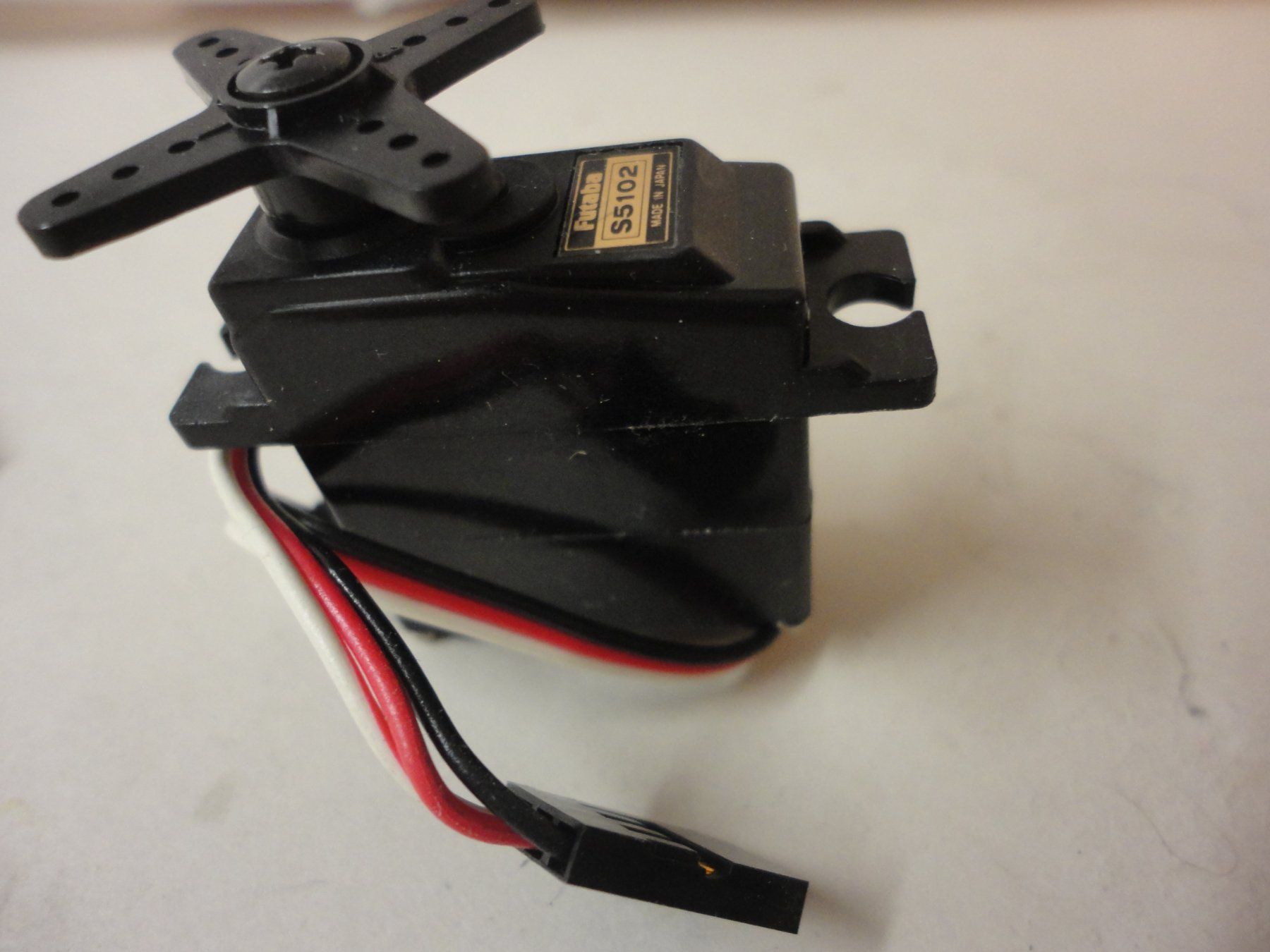 Futaba RC Modellbau: Futaba Micro Servo S5102 Metallgetriebe Neu – Neu und originalverpackt aus Horgen von RcModell 3