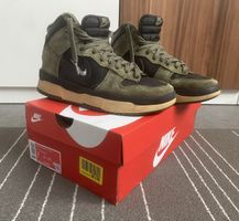 Nike Sneaker Schuhe Dunk High Up olive Gr 38