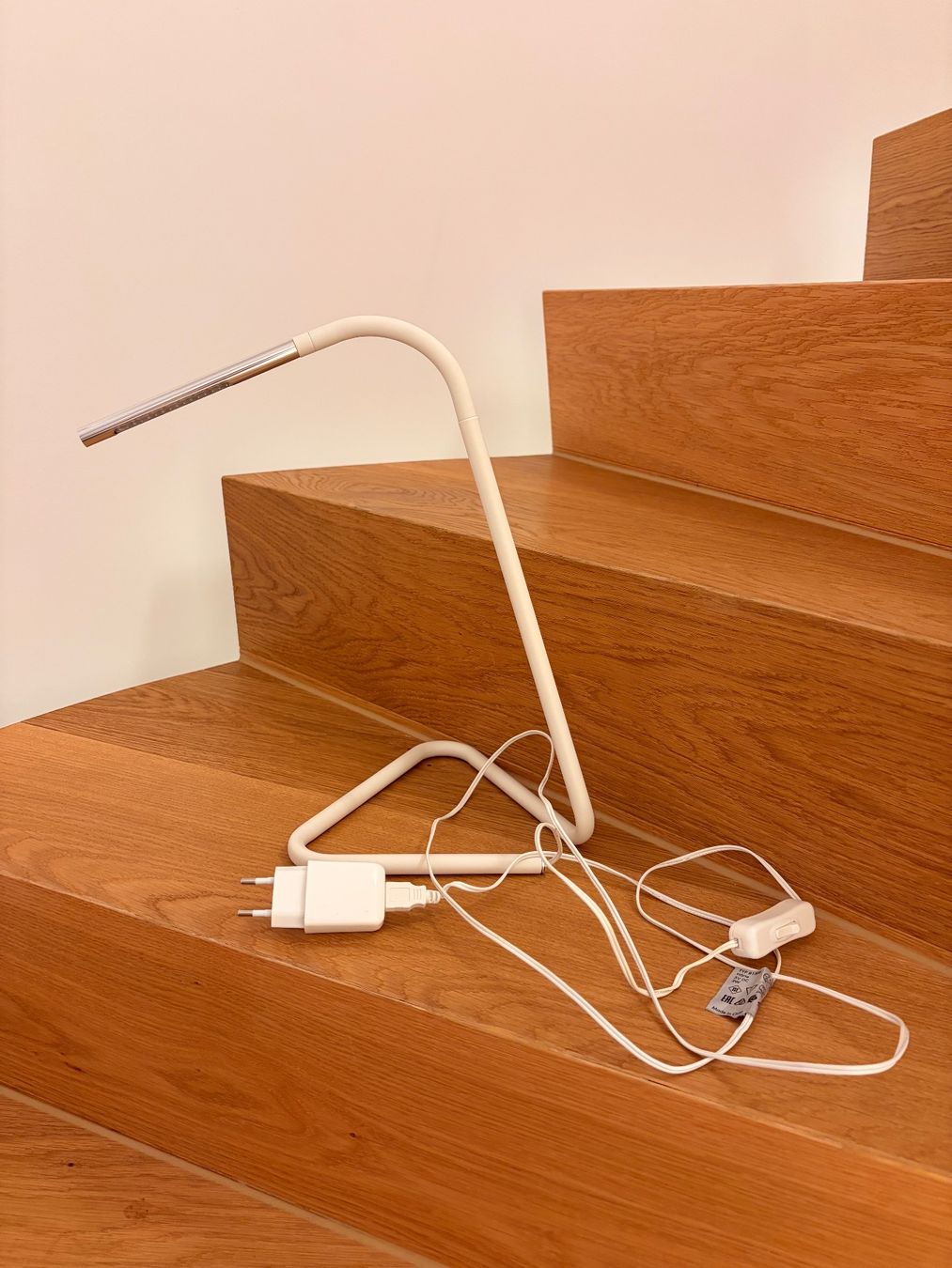 Ikea Lampade: Nachttischlampe weiss IKEA – Usato da Ebmatingen venduto da anniussi