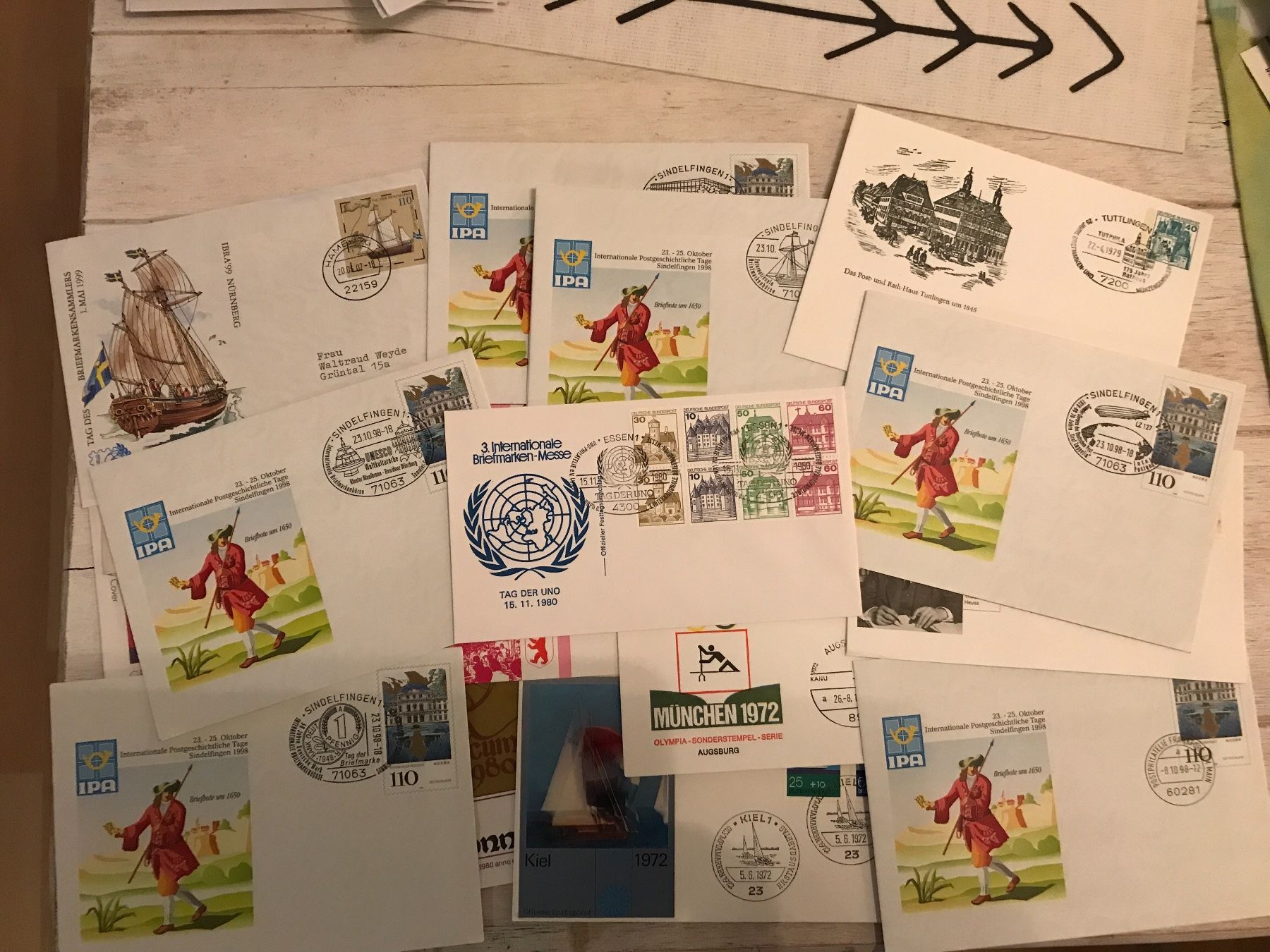 Alle Briefmarken: 100 FDC Deutschland (800-27) – Gebraucht aus St.Gallen von Bigdisch 7