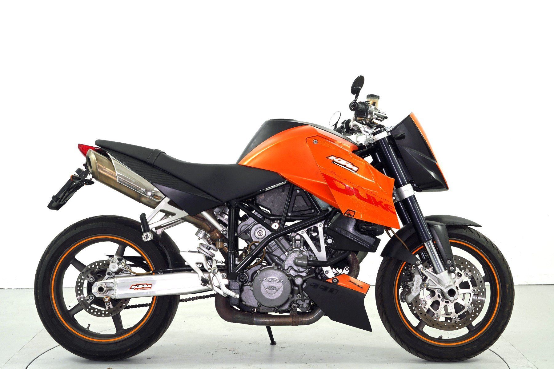 KTM Strasse: KTM 990 Superduke – Gebraucht aus Winterthur von MCW