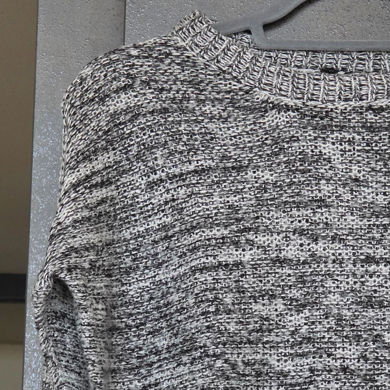 Pulls & Sweat-shirts: 🐸 STRICKPULLOVER XS GRAU MELANGE ACRYL PULLOVER – D'occasion à Môtier (Vully) par Frogs 1