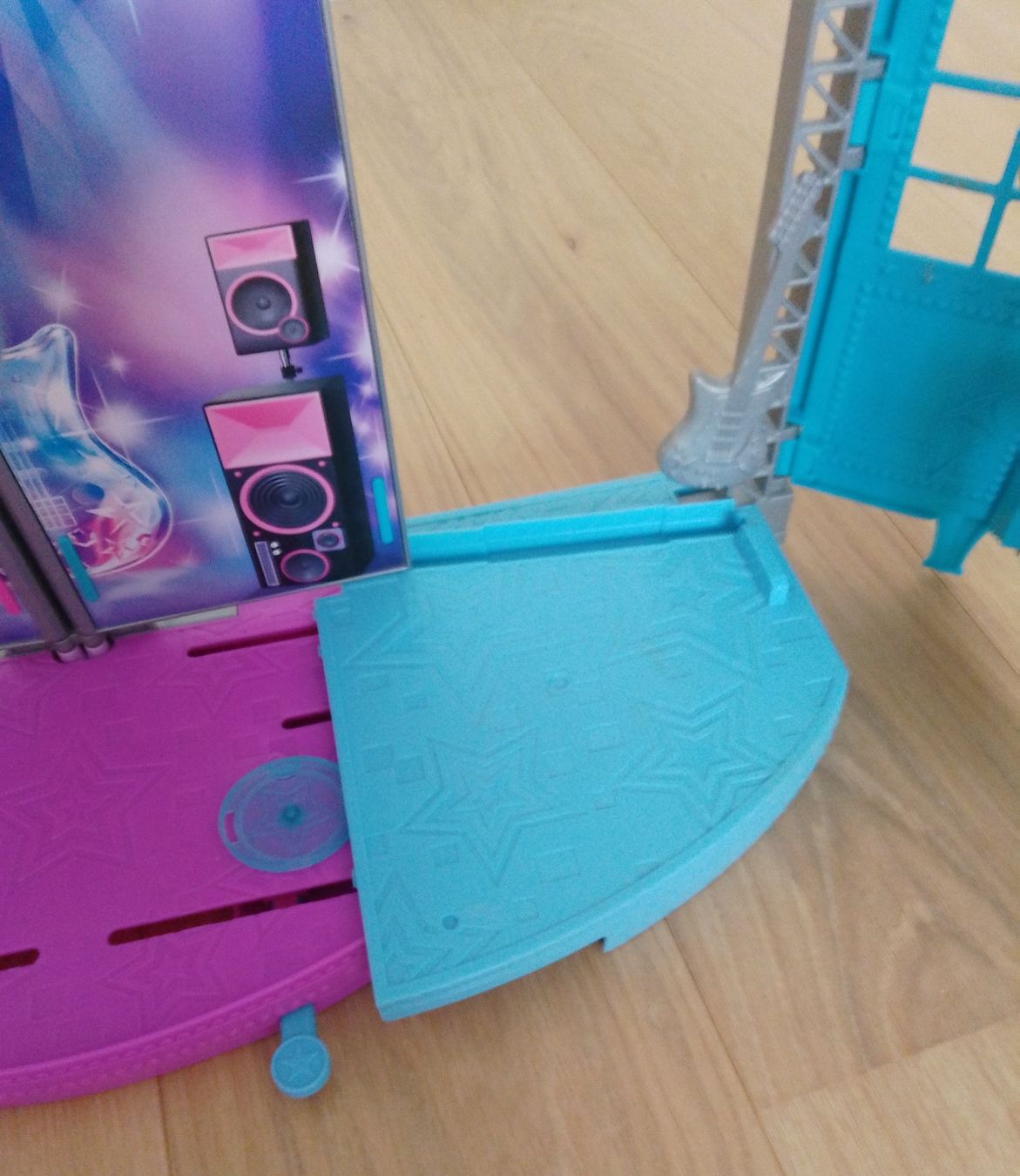 Bambole: Mattel Barbie Popstar Bühne – Usato da Wohlen AG venduto da salamanderspielwaren 3