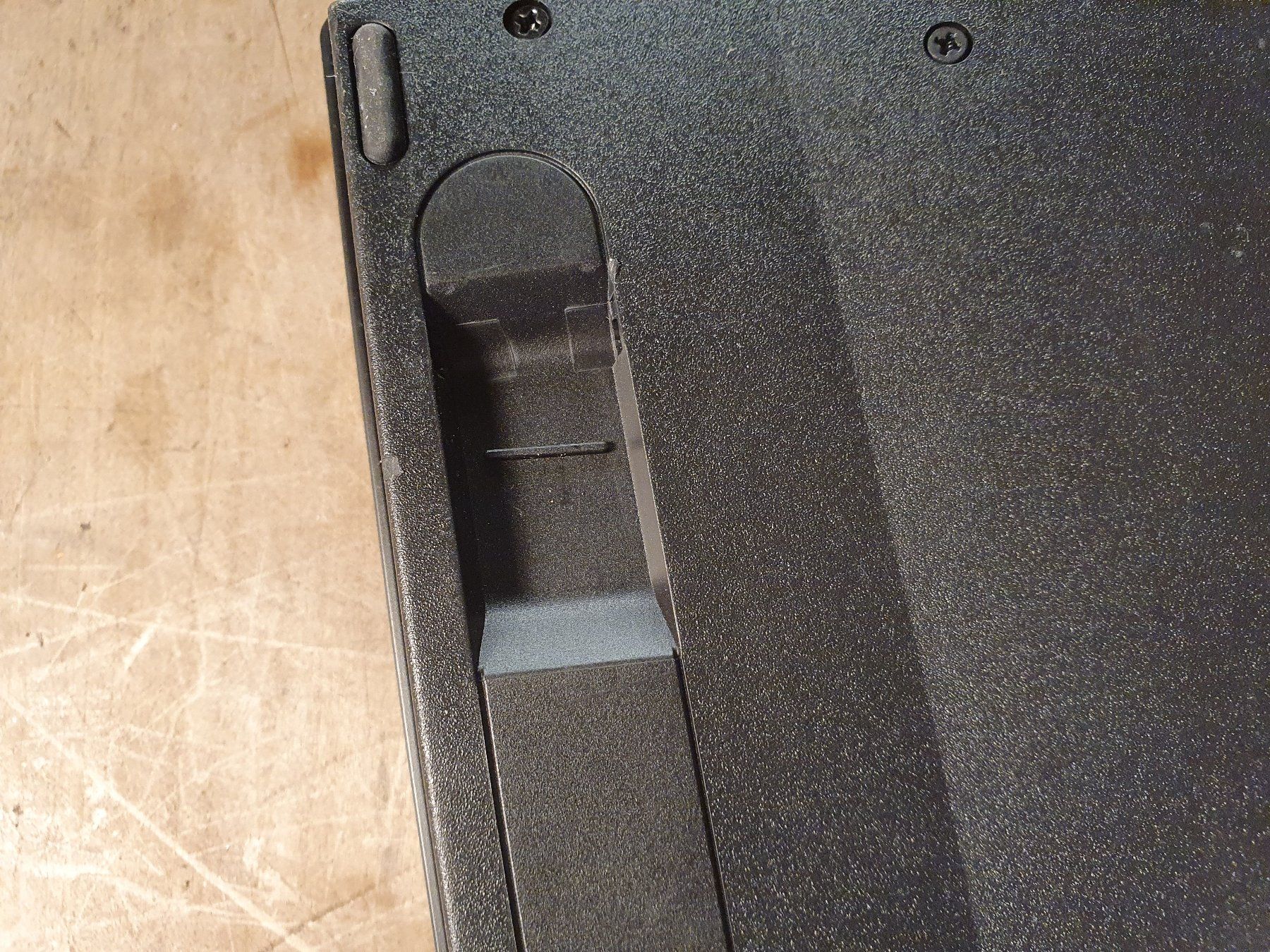 Claviers: Dell Wired Keyboard eine Stütze abgebrochen – D'occasion à Zürich par loosebone 7
