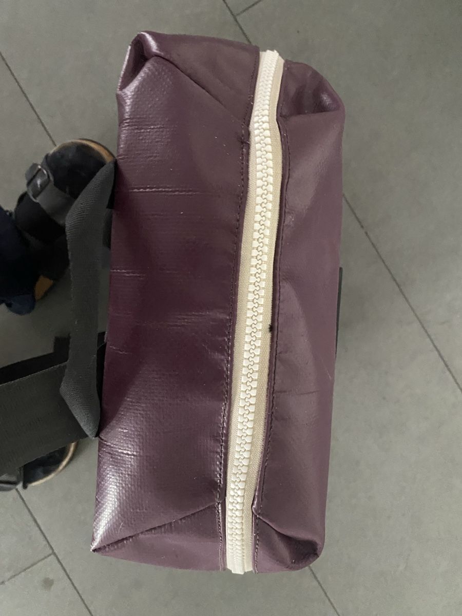 Freitag Zaini: Freitag Rucksack Fringe aubergine – Usato da Muri AG venduto da sonneblueme10 3