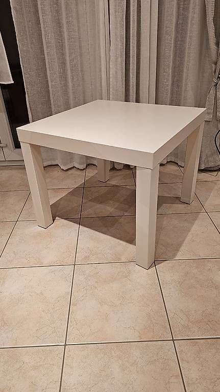 Tables: Couchtisch weiss IKEA – D'occasion à Münsingen par SilKeu 2