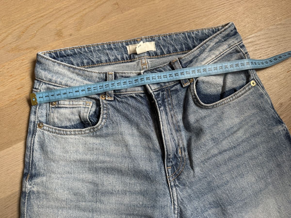 H&M Jeans: H&M Wide leg Jeans hellblau Gr. 36 – Gebraucht aus Rubigen von Elmacino 2