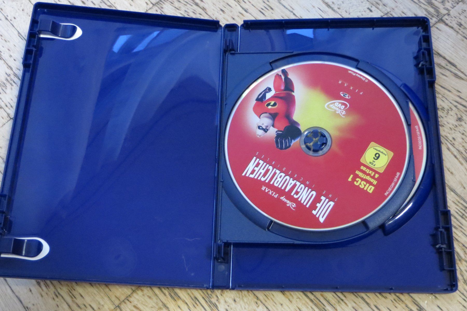 Tutti i DVDs: Die Unglaublichen - 2 DVDs – Usato da Brugg AG venduto da Finlandia 2