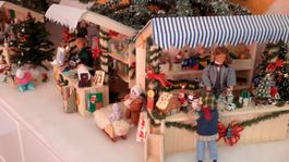Grosser Christkindl'Markt mit 8 Buden und viele Miniaturen