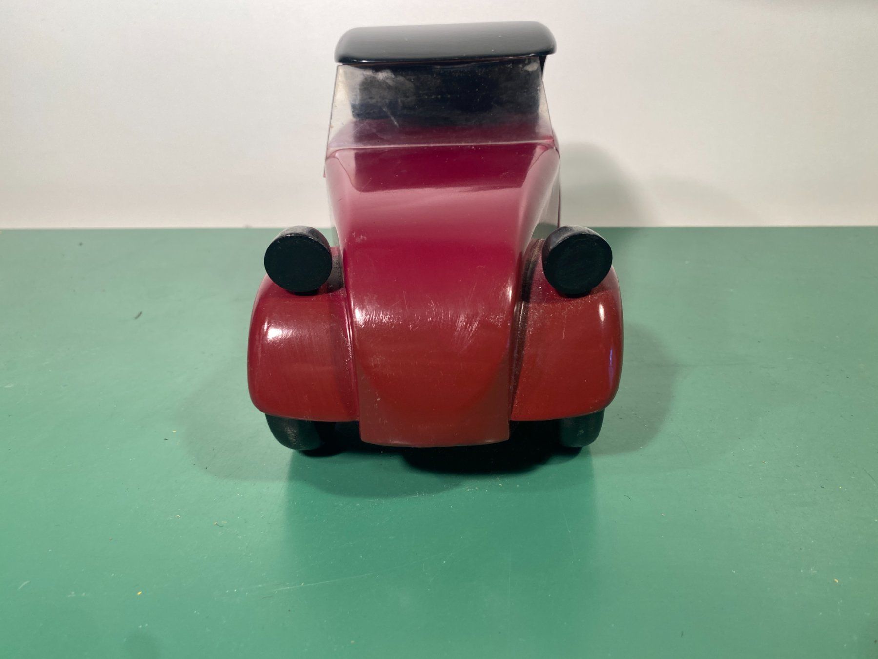 Vilac Giocattoli: Vilac 2CV Holzauto Döschwo 30cm Aroutcheff – Usato da Bern venduto da ToysPlusVintage 1