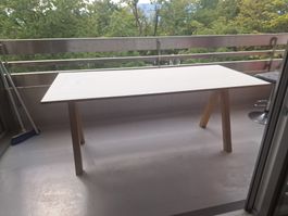 Table blanche