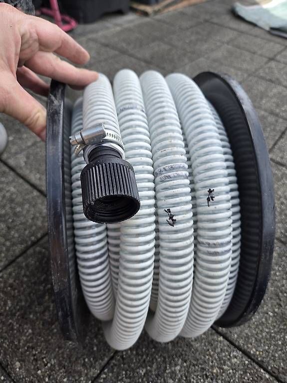 Tubi & Tubi flessibili: Spiralschlauch 25mm 12m – Usato da Kaltbrunn venduto da Resli 1