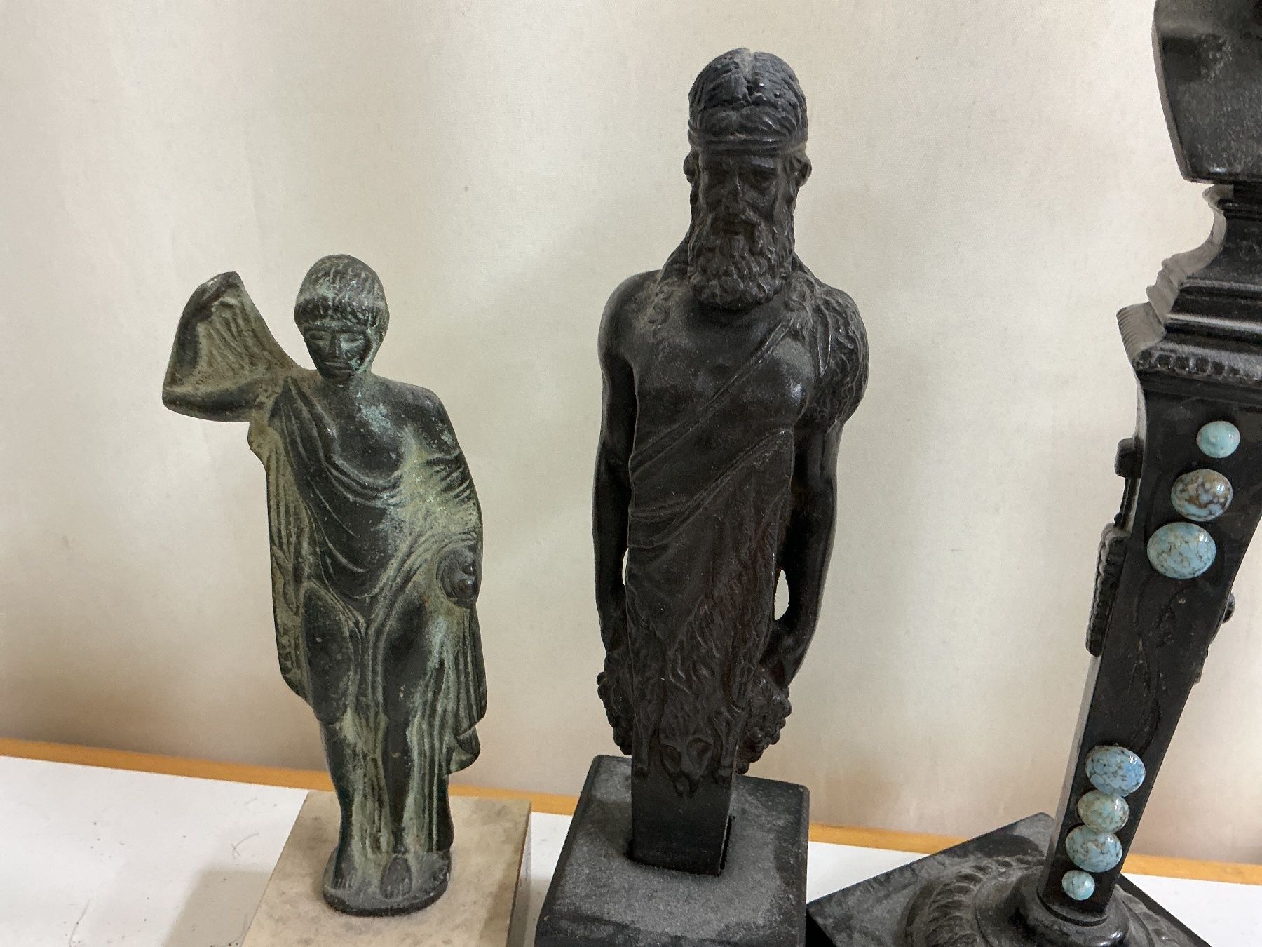 Skulpturen & Statuen: 4 kleine Statuen – Gebraucht aus Bern von vielerart 1