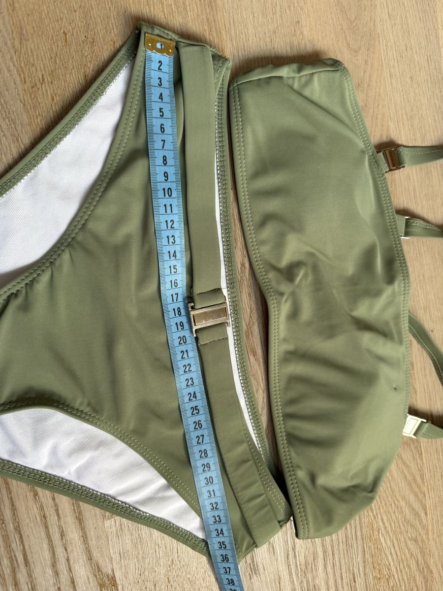 Badekleider & Bikinis: Bikini olivegrün Grösse S/M – Gebraucht aus Rubigen von Elmacino 1
