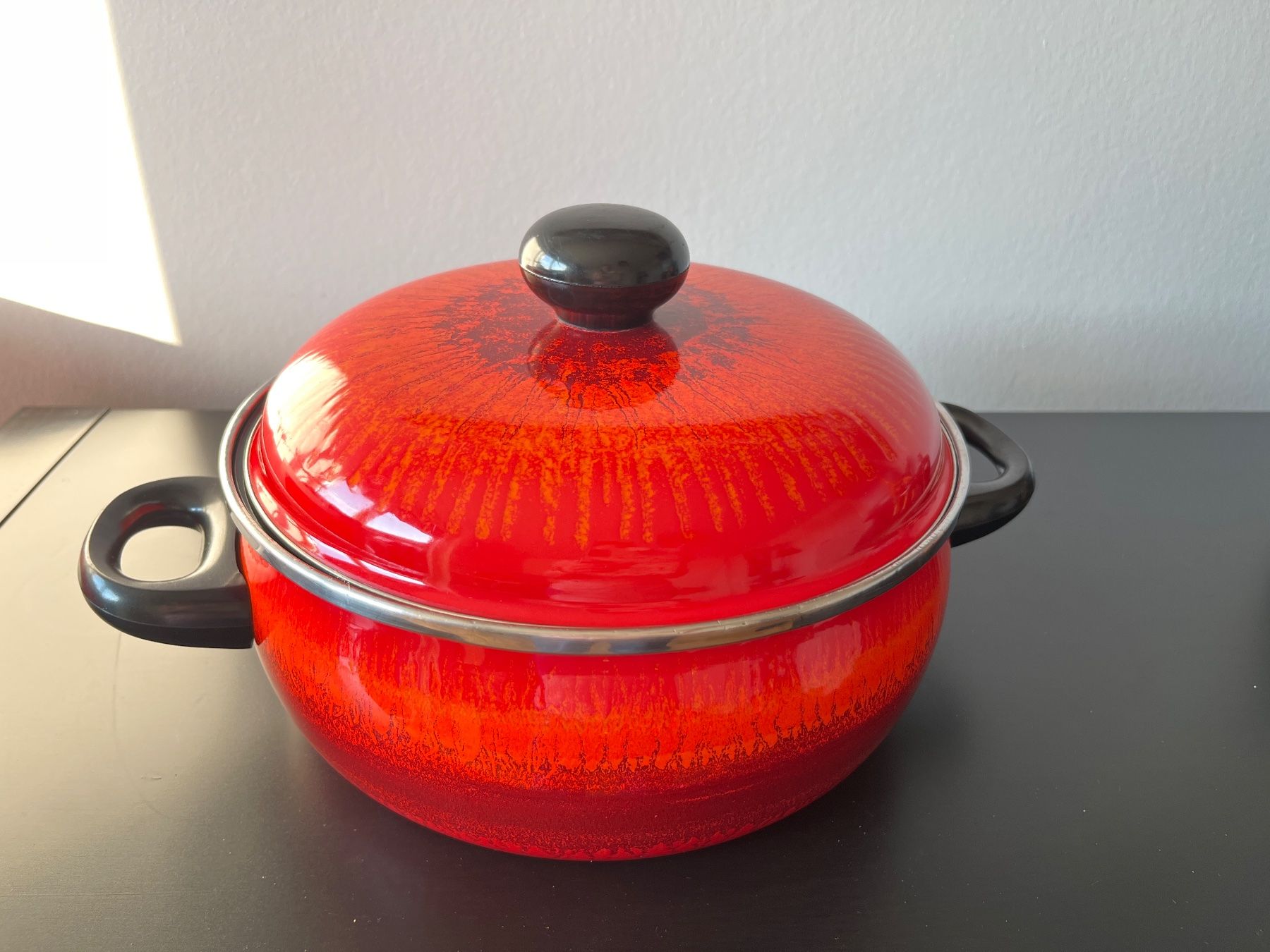 Pentole: Vintage Kasserolle, mit Deckel, rot, 26 cm, Emaille – Usato da Luzern venduto da Jiggy_8898 1
