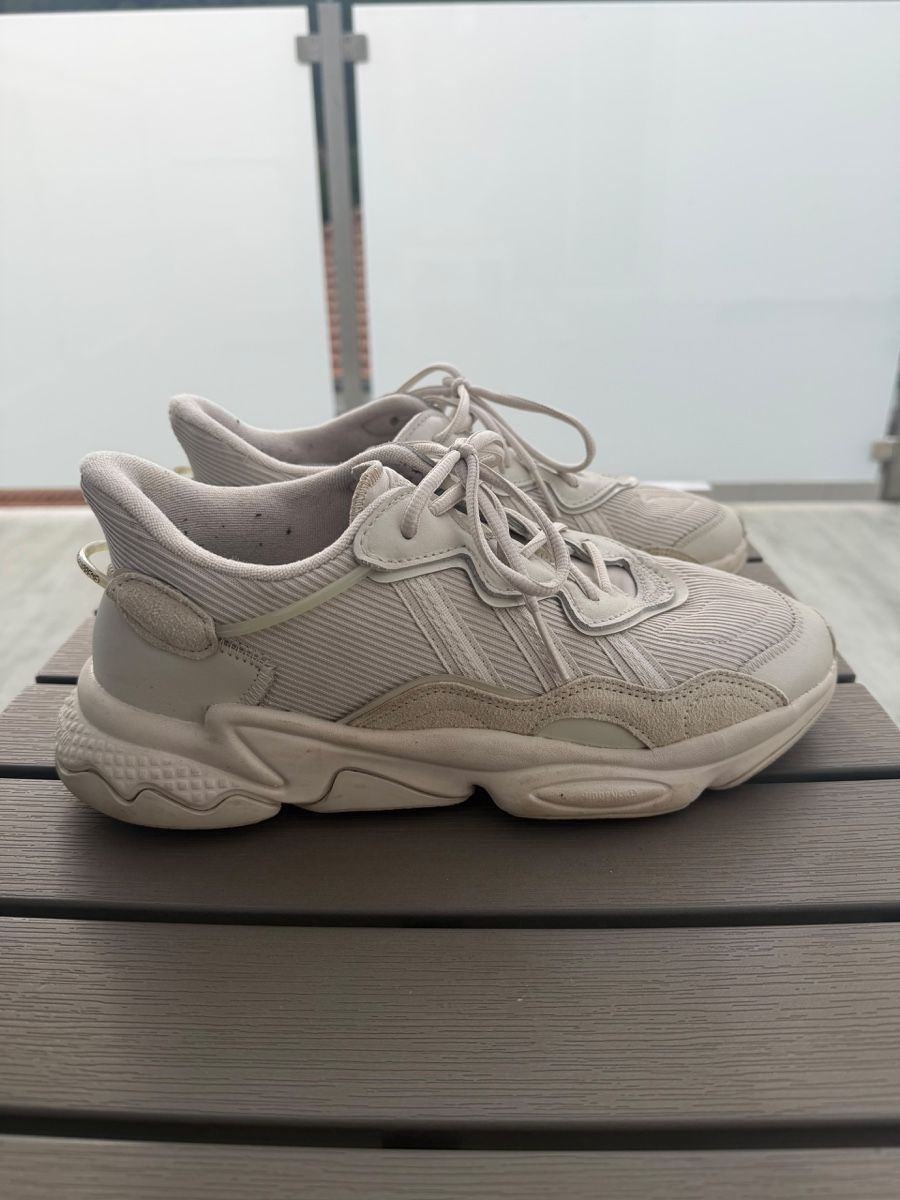Adidas Scarpe da uomo: Baskets Adidas OZWEEGO beige taille 43.5 – Usato da Boudry venduto da mat_zn57 1