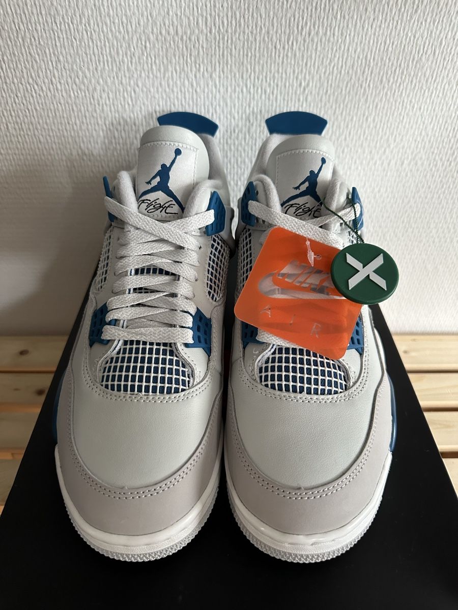 Jordan Scarpe da uomo: Jordan 4 Retro Military Blue / EU 43 – Nuovo e nell'imballaggio originale da Abtwil SG venduto da PauloDybala10 5