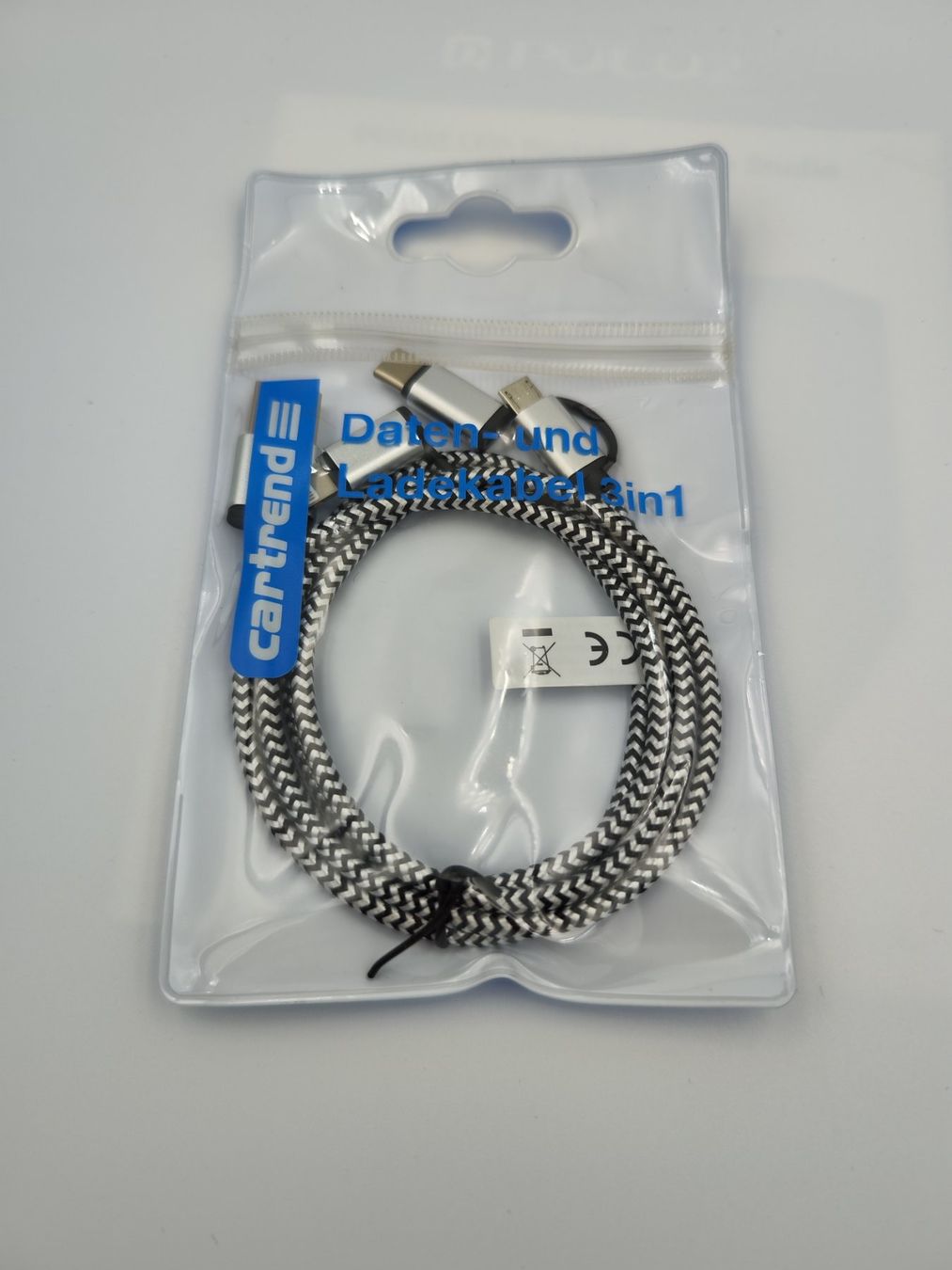 Ladegeräte: Ladekabel Cartrend – Neu und originalverpackt aus Birmensdorf ZH von Hagenbuchertrade