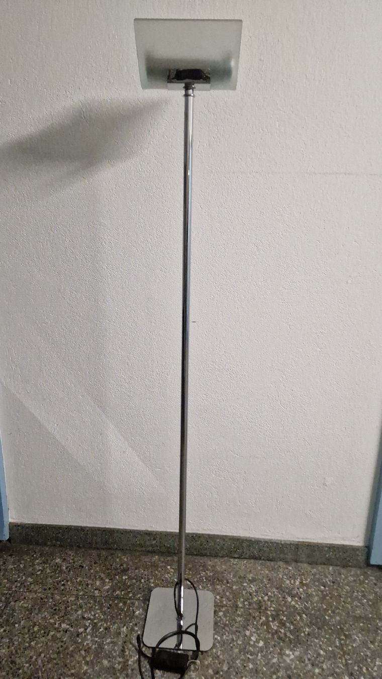 Lampade: Stehlampe mit Glasschirm – Usato da Zürich venduto da anna.caterina