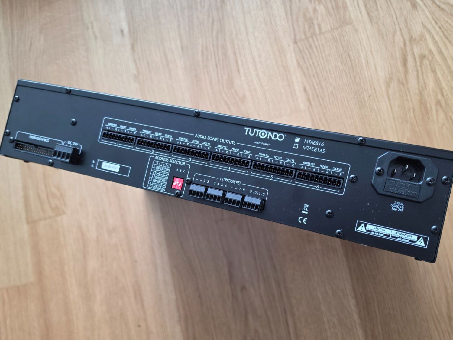 Amplificatori: Tutondo MTAE816 Verstarker – Usato da Zug venduto da rj45