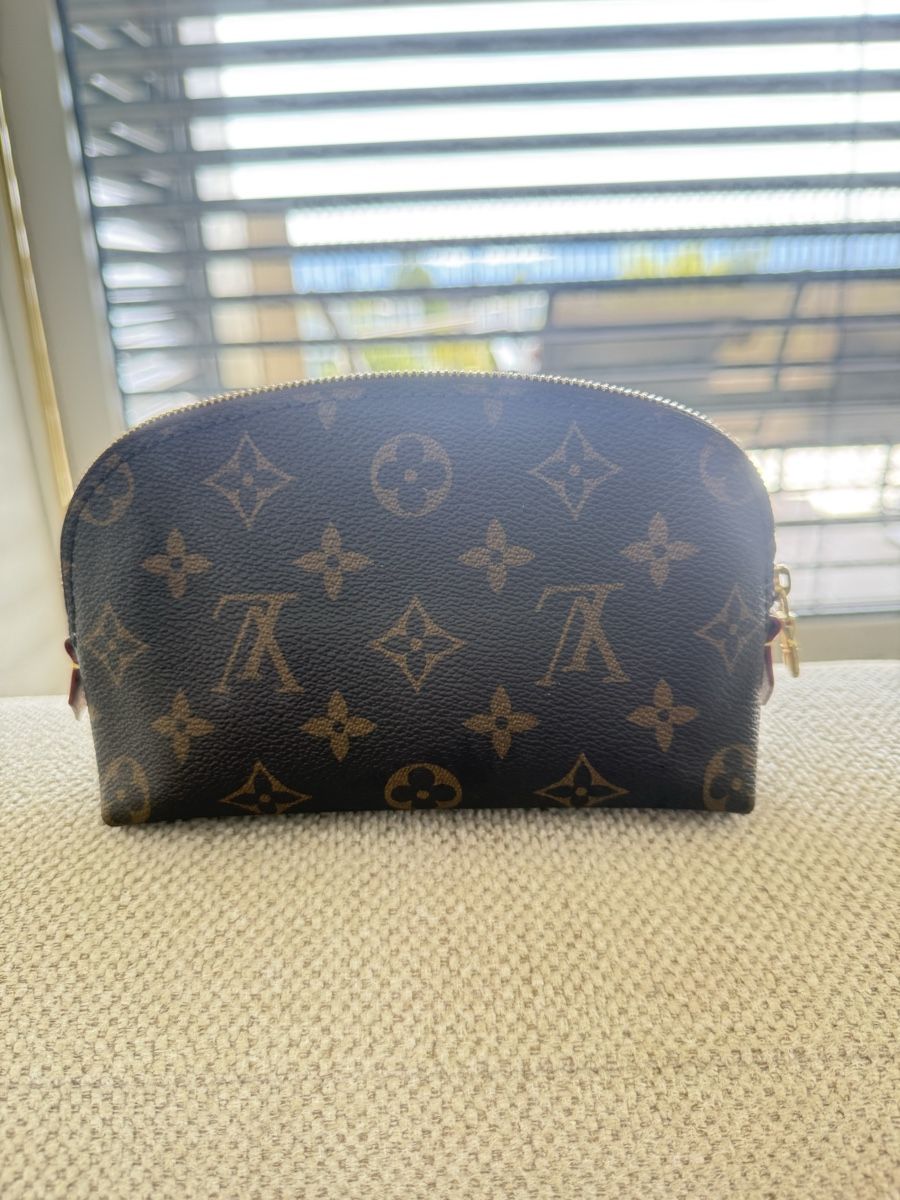 Louis Vuitton Kosmetikkoffer: LV Cosmetic Pouch PM – Neu (gemäss Beschreibung) aus Zürich von nikefaust 1
