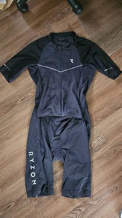 RYZON Myth Triathlon-Anzug Gr. L  schwarz