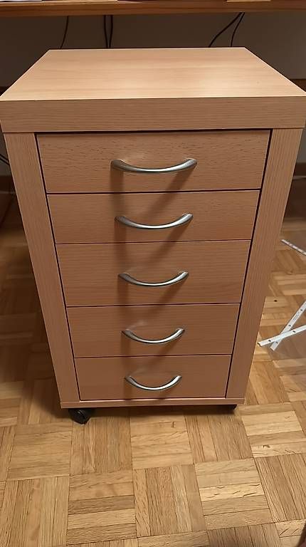 Eléments de bureau: Rollcontainer mit 5 Schubladen auf Rollen – D'occasion à Aesch BL par sim_x6mt 1