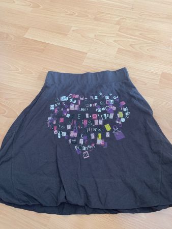 Jolie jupe Desigual grise taille S
