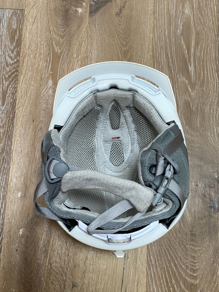 Smith Optic Caschi: Great white SMITH ski helmet. 55-59cms – Usato da Grund b. Gstaad venduto da PlageNeige 5