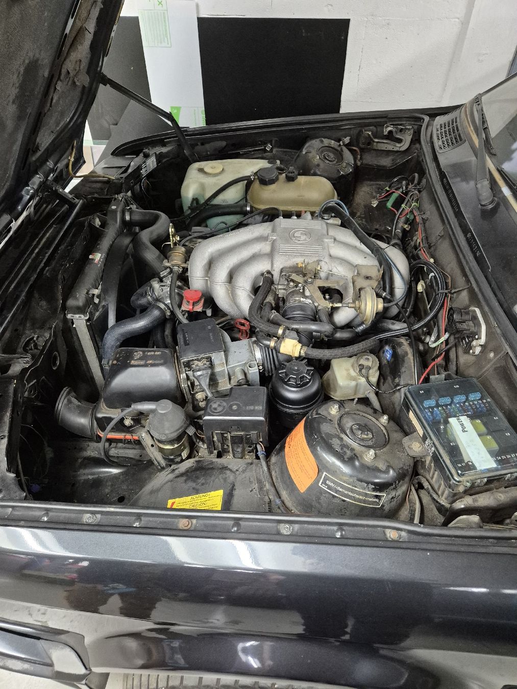 BMW Autos: BMW E30 323i Coupe - seltener Youngtimer! – Gebraucht aus Neuenhof von  4