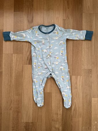 Frugi Baby Pyjama Grösse 62/68 – hellblau mit Pelikan-Print