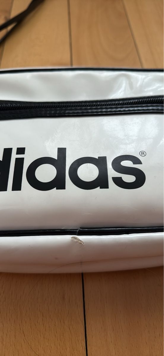 Altro in  Abbigliamento & Accessori: Adidas Umhängetasche – Usato da Altendorf venduto da mel_qc5z 1