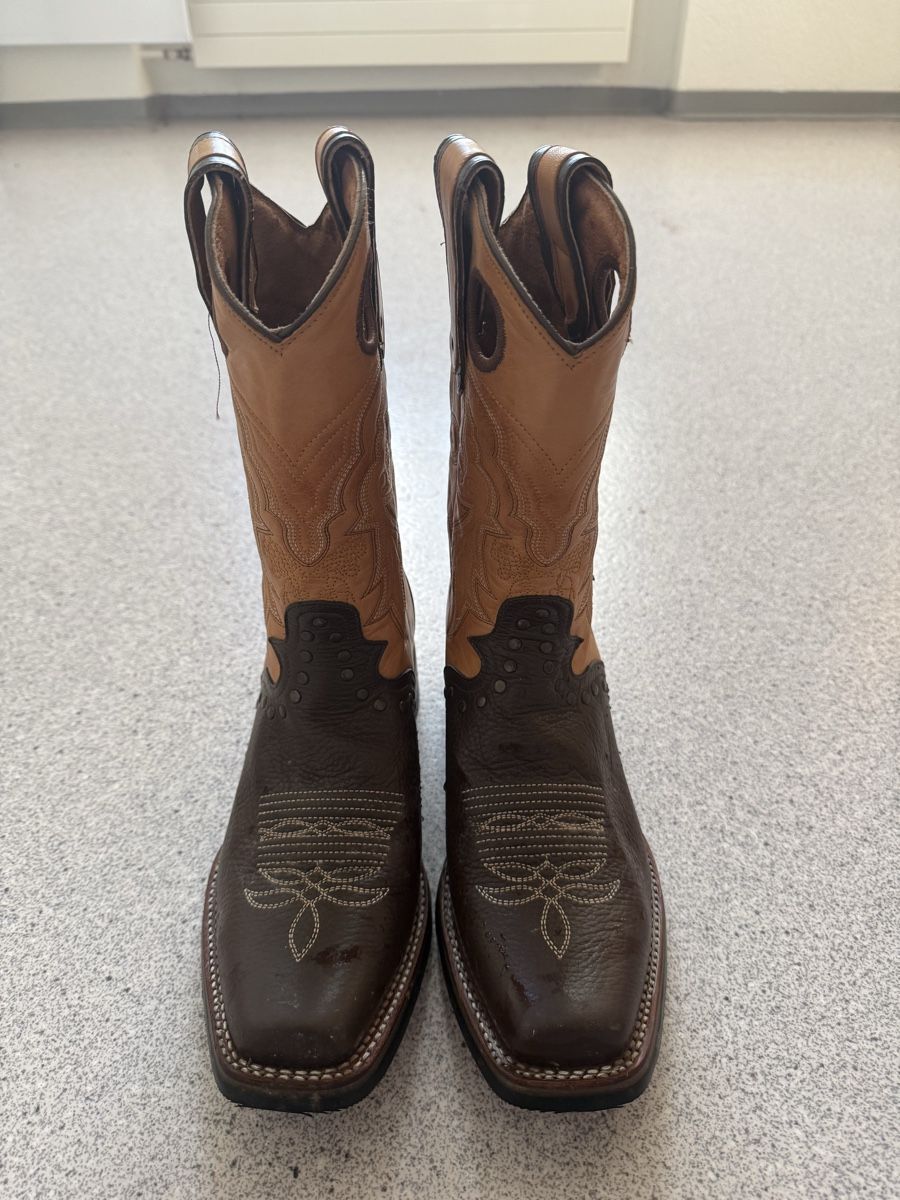 Herrenschuhe: Western Boots Leder Grösse 40 dunkelbraun hellbraun – Gebraucht aus Bellikon von alinem323 1