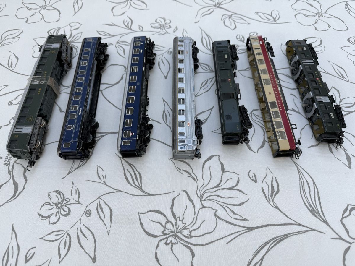 Märklin Modelleisenbahnen: Märklin diverse Wagen – Gebraucht aus Solothurn von guest99 1