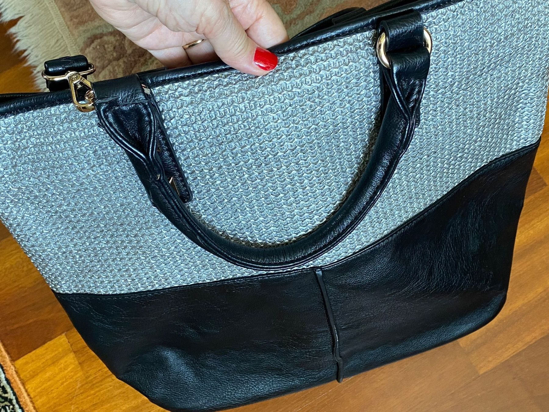 Borse da donna: Schwarze geräumige Damentasche Shopper – Nuovo (secondo la descrizione) da Besazio venduto da lionheart63 5