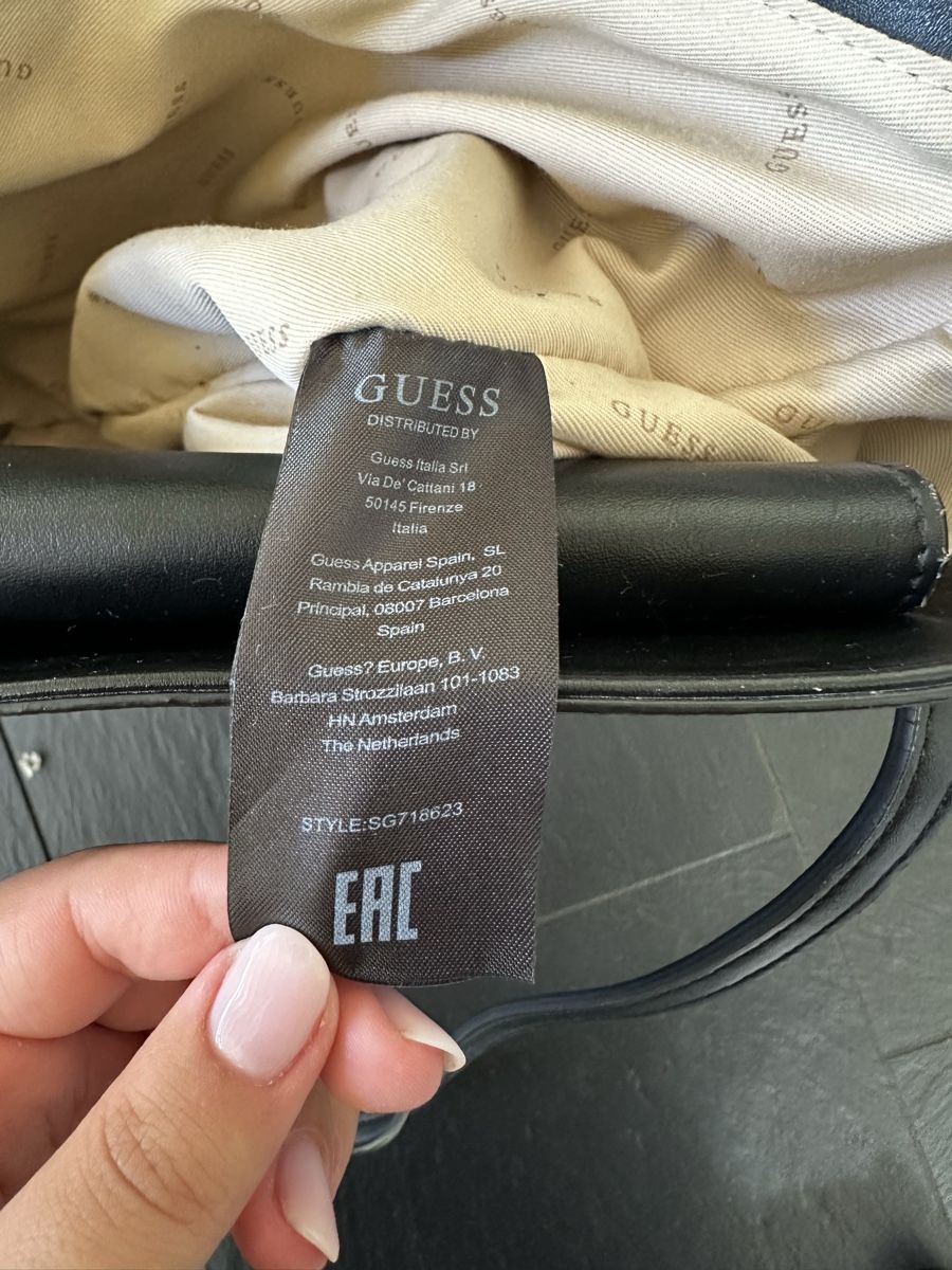 Guess Taschen für Damen: Guess Tasche – Gebraucht aus Reiden von LisiC 6