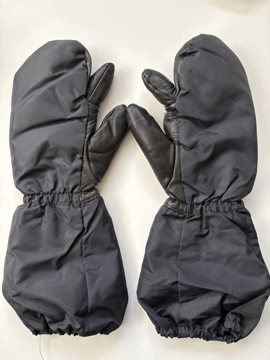 Guanti & manicotti: Fausthandschuhe Schweizer Armee – Nuovo (secondo la descrizione) da Andelfingen venduto da Stoirm