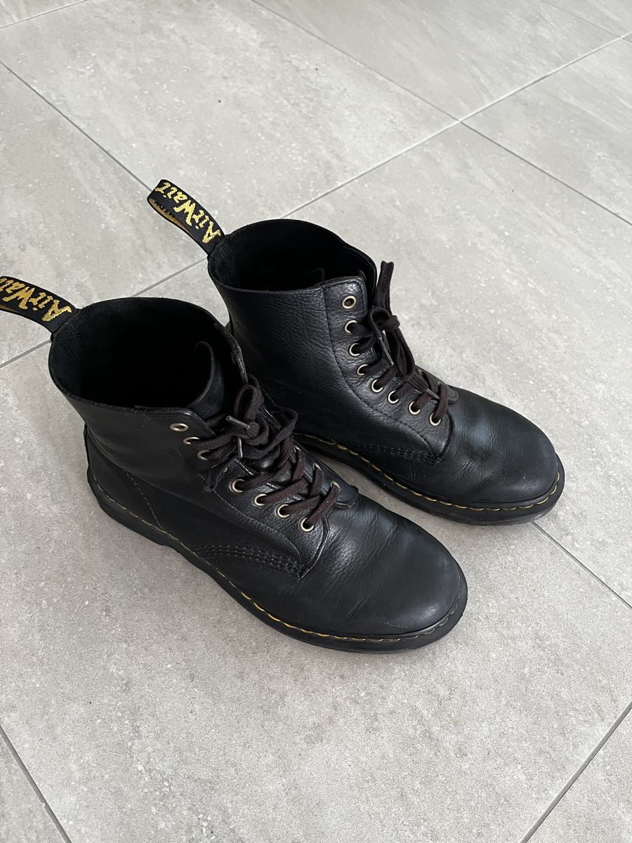 Dr. Martens Chaussures hommes: Original Dr. Martens Boots Gr. 44 – D'occasion à Ballwil par Bienenhonig1 1