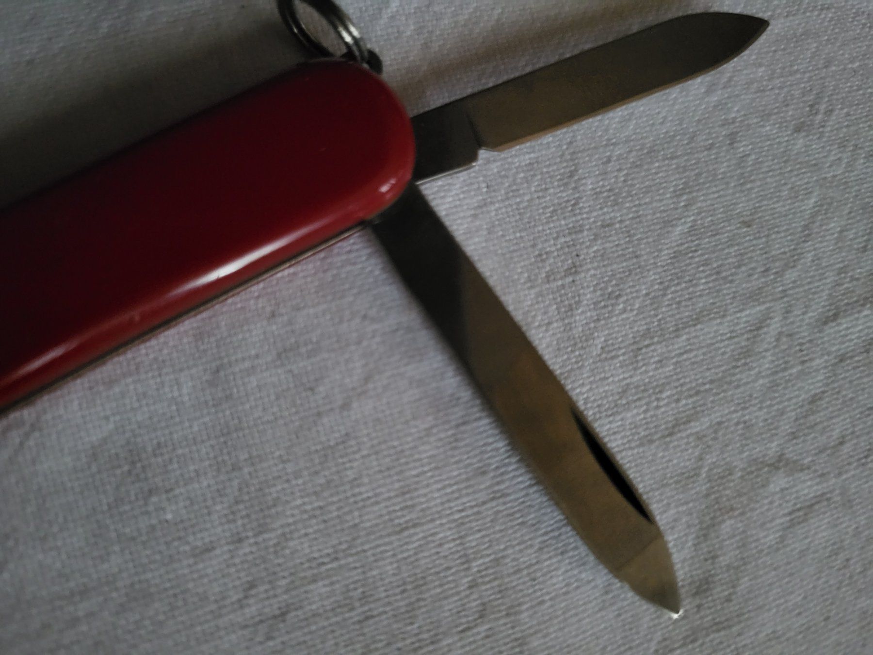 Victorinox Coltelli tascabile: 1 kleines, rotes Sackmesser PHONAK in Etui – Nuovo (secondo la descrizione) da Guggisberg venduto da Aegertenlehn 3