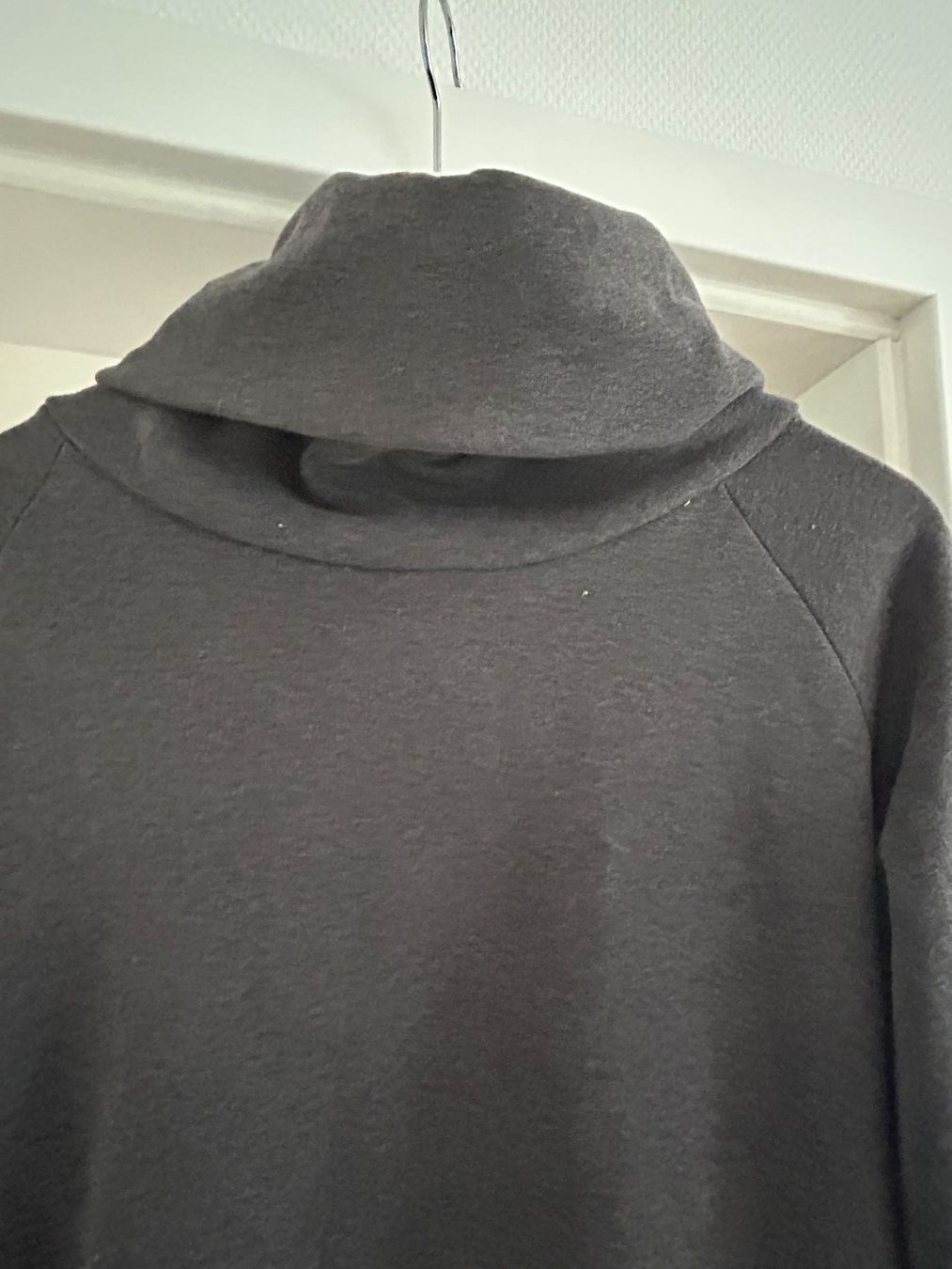 Maglioni & Felpe: Cooles Forvert lang Sweatshirt mit Rollkragen, Gr.L – Usato da Feuerthalen venduto da Anna_Swift 1