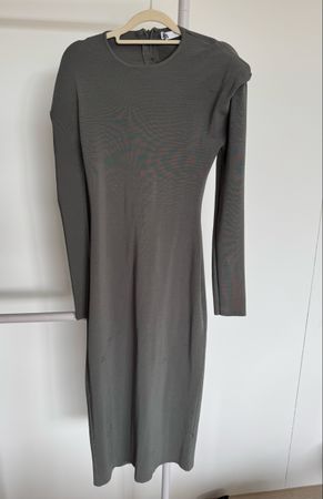 Zara Midi-Kleid