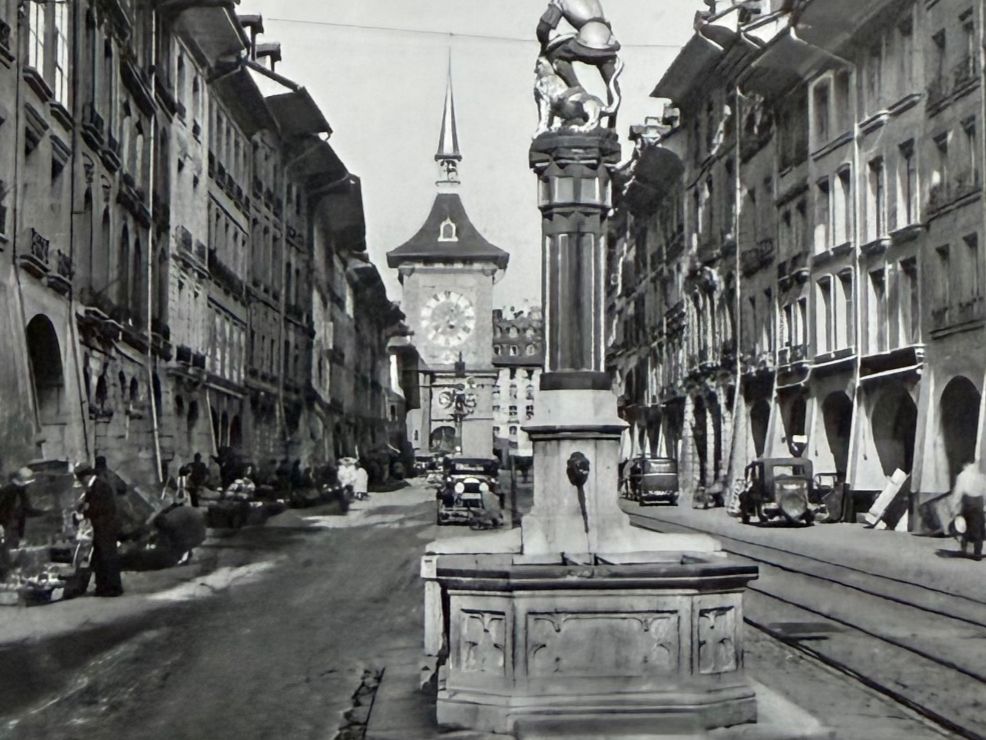 Cartes postales: Bern - Simson - Brunnen - Oldtimer - Animation 1936 – D'occasion à Lutry par Ediego 1