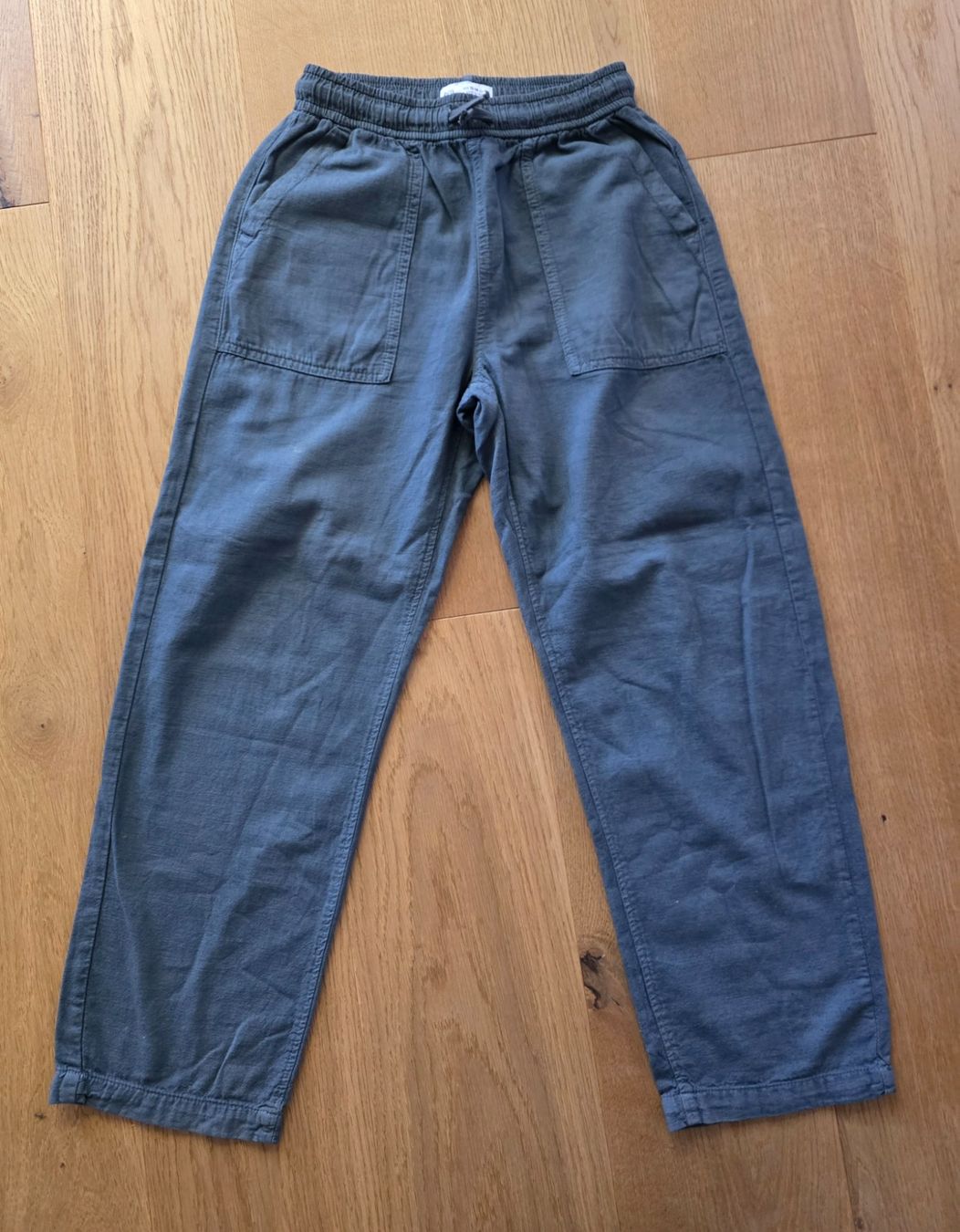 Zara Pantaloni: ZARA Jogginghose Gr 164 - NEU – Nuovo (secondo la descrizione) da Richterswil venduto da adora88
