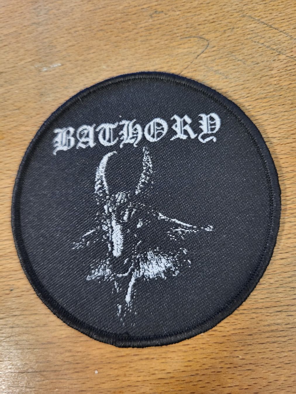 Insignes: Bathory Aufnäher  rund – Neuf avec emballage d'origine à Thun par Kissthis