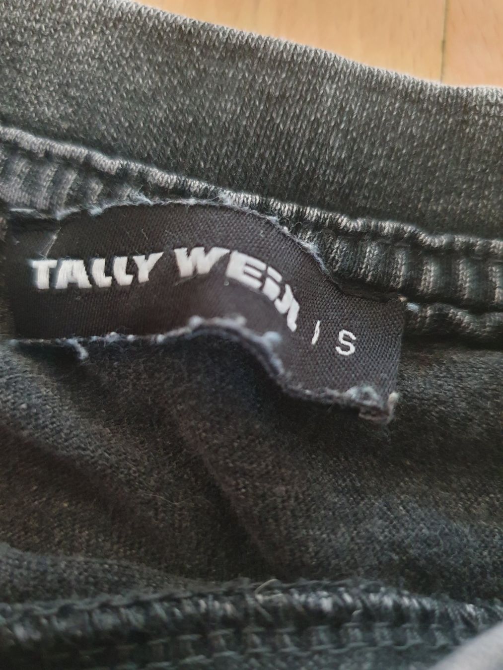 Camicette, T-shirt & Top: 4 T-Shirts für Mädchen – Usato da Kloten venduto da Hektor44 6