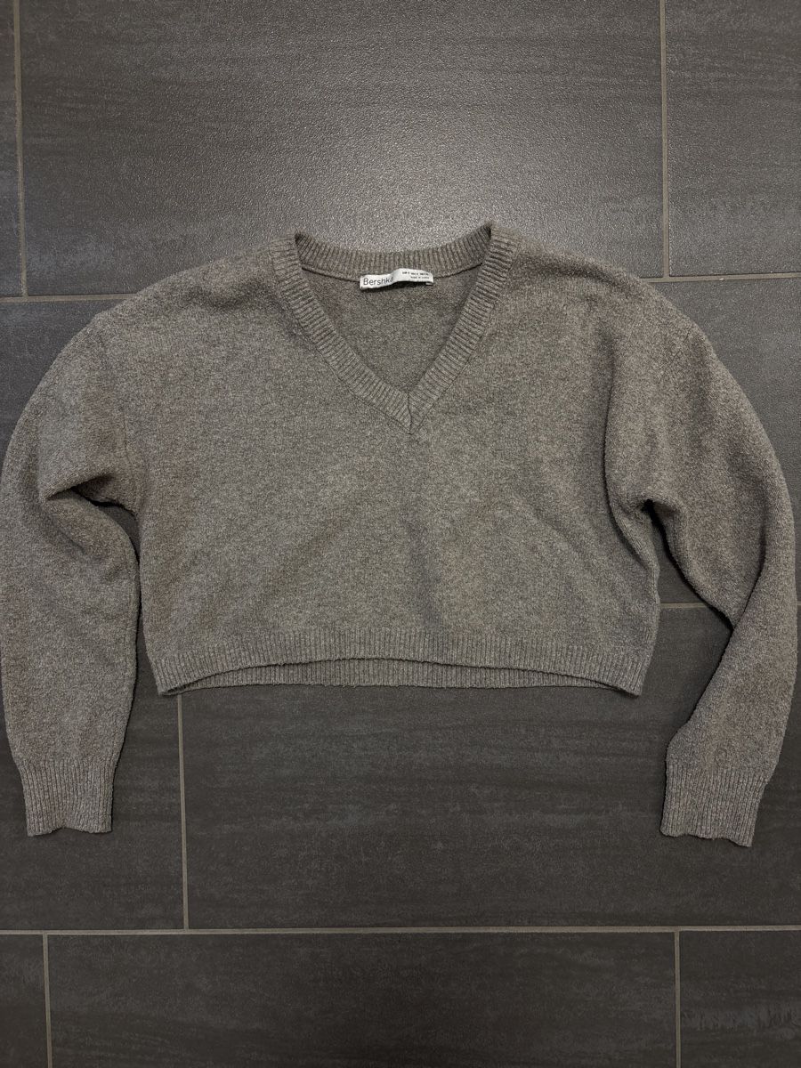 Bershka Pullover & Sweatshirts: Bershka Pullover S – Gebraucht aus Rümlang von svent 1