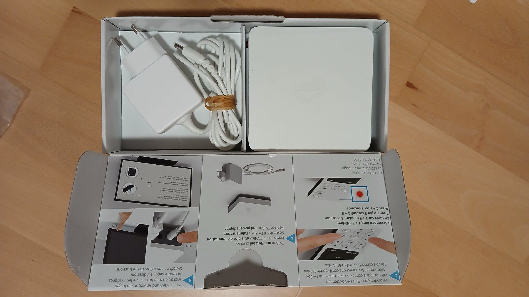 Swisscom Lettore multimediale & Streamer: SWISSCOM TV-Box Ersatzgerät – Usato da hinwil venduto da tho_j6kz