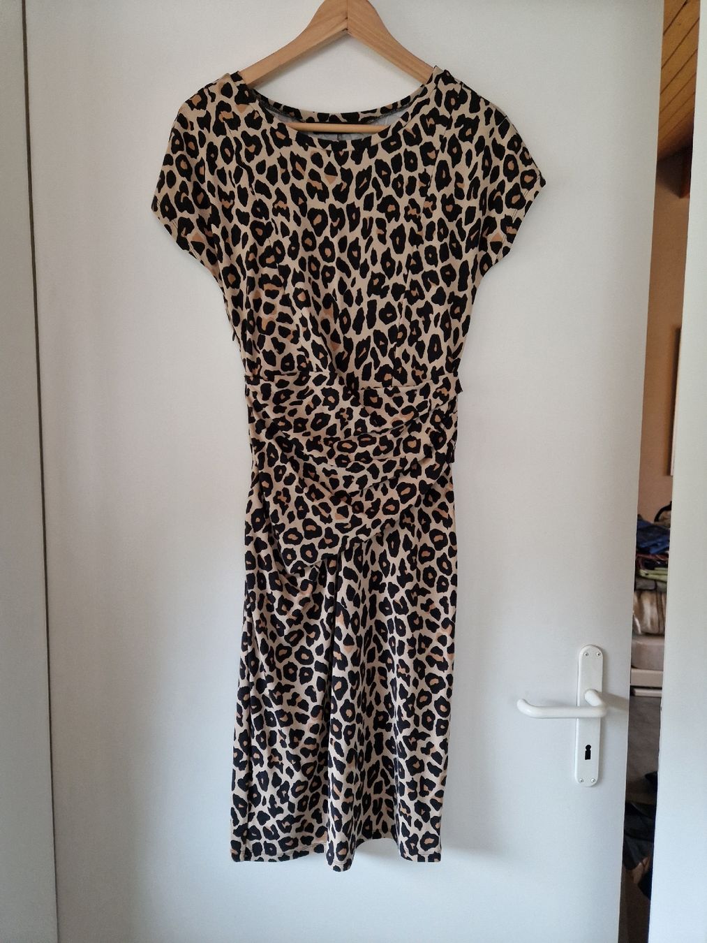 Robes: robe  – D'occasion à Boudevilliers par beboy 1
