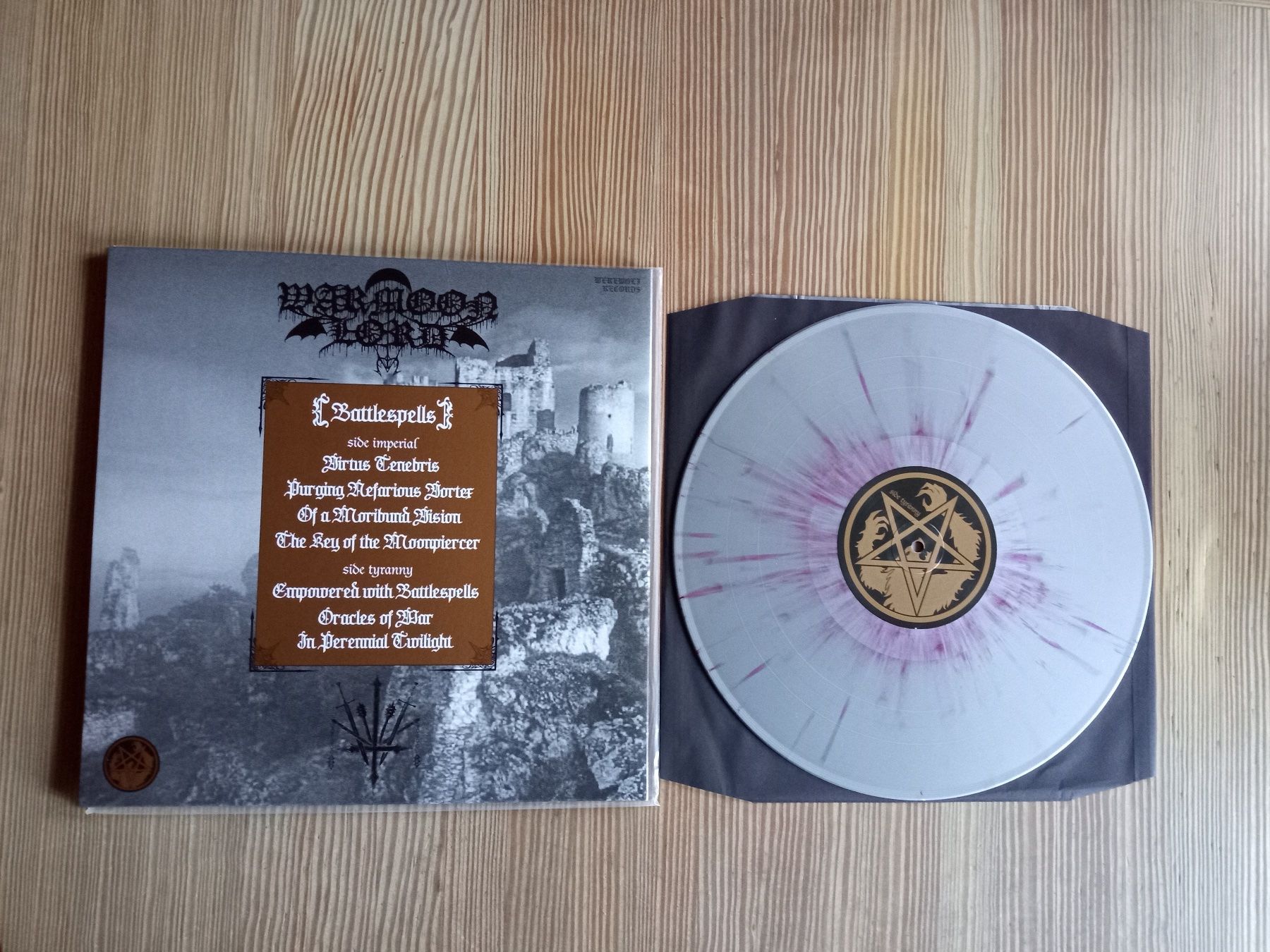 Dischi in vinile: Warmoon Lord-Battlespells 12'' Silver Splatter Vinyl LP 2022 – Nuovo (secondo la descrizione) da Brienz BE venduto da INTERNALFIRE 1